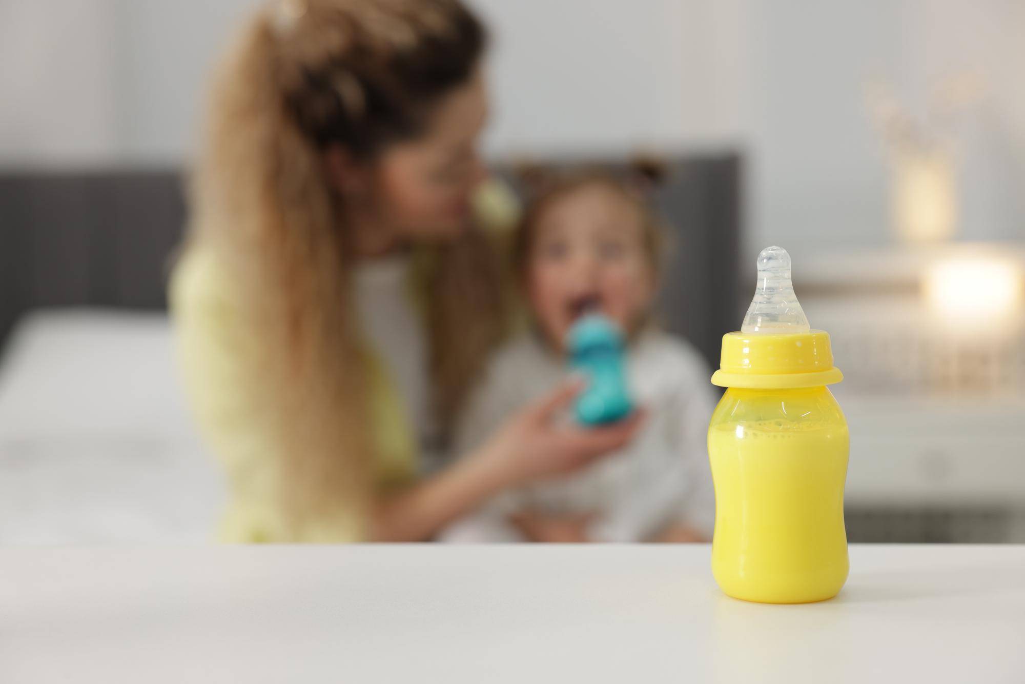 Czy butelki Avent natural czy anti-colic lepiej sprawdzą się u Twojego dziecka?